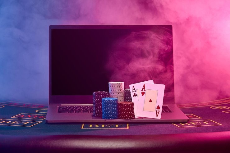 Pengguna memodifikasi pengaturan akun melalui antarmuka web desktop yang sederhana
